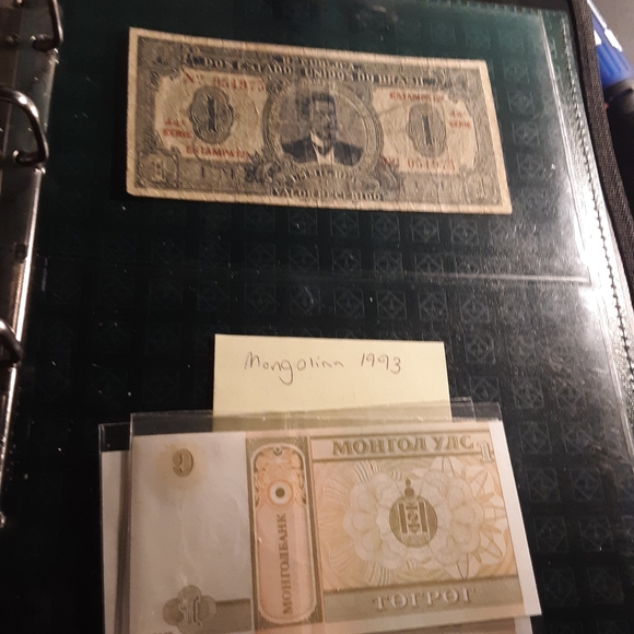 Currency - Picture 5 of 16